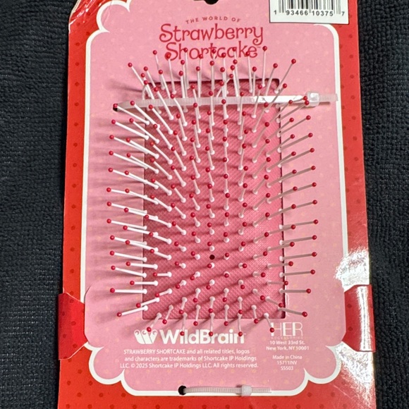 Strawberry Shortcake Pink Detangler Brush - Picture 3 of 6